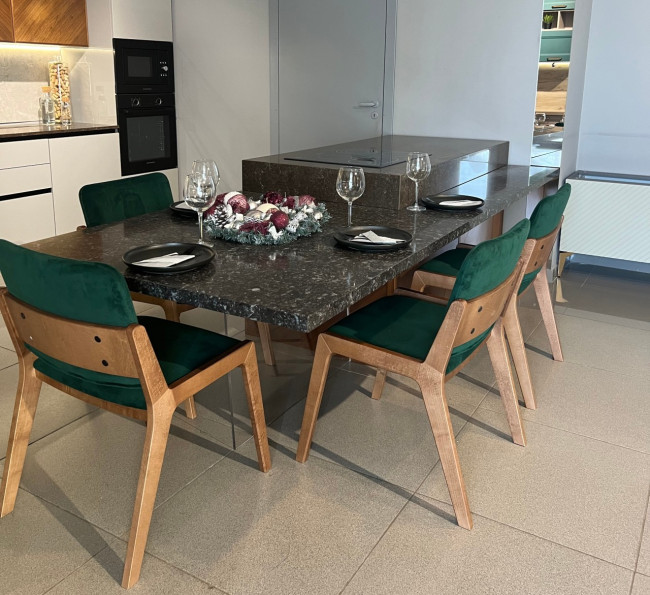 R 677 Московская ночь