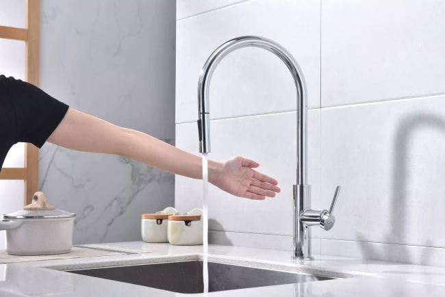 Смеситель Paulmark Senso сенсорный с режимами душ / струя