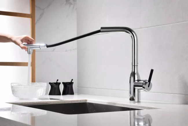 Смеситель с подключением к фильтру для воды с выдвижным изливом Paulmark Viper