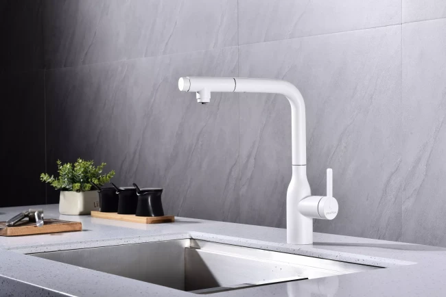 Смеситель с подключением к фильтру для воды с выдвижным изливом Paulmark Viper