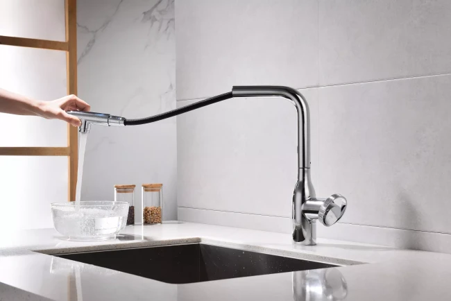 Смеситель с выдвижным изливом Paulmark Urban