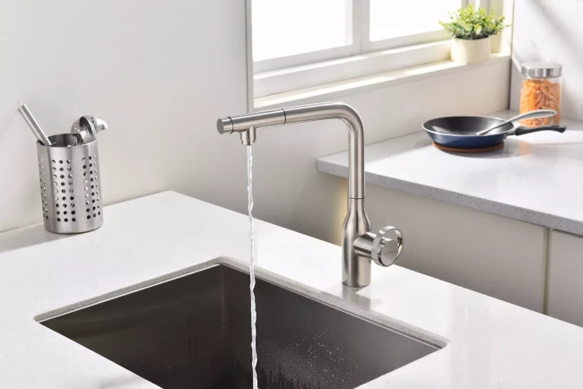 Смеситель с выдвижным изливом Paulmark Urban