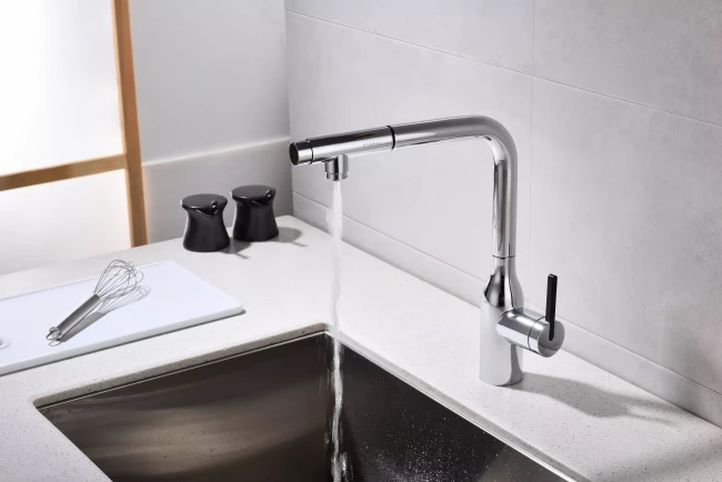 Смеситель с подключением к фильтру для воды с выдвижным изливом Paulmark Viper