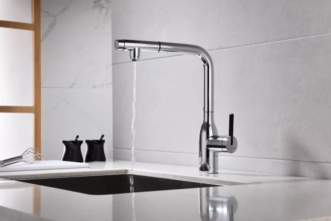 Смеситель с подключением к фильтру для воды с выдвижным изливом Paulmark Viper