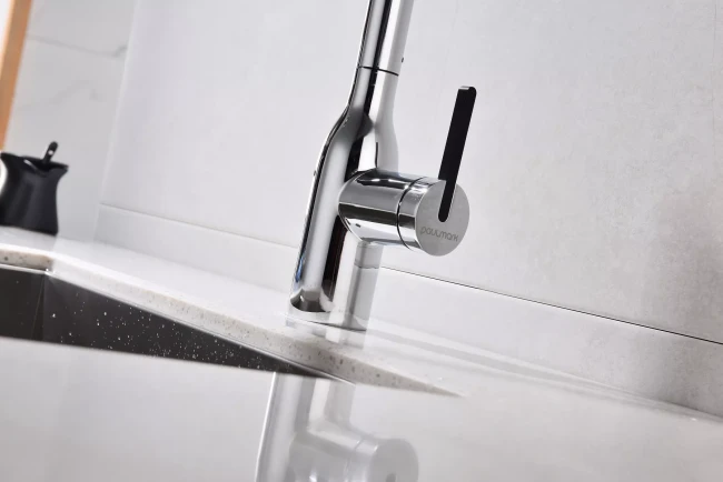 Смеситель с подключением к фильтру для воды с выдвижным изливом Paulmark Viper