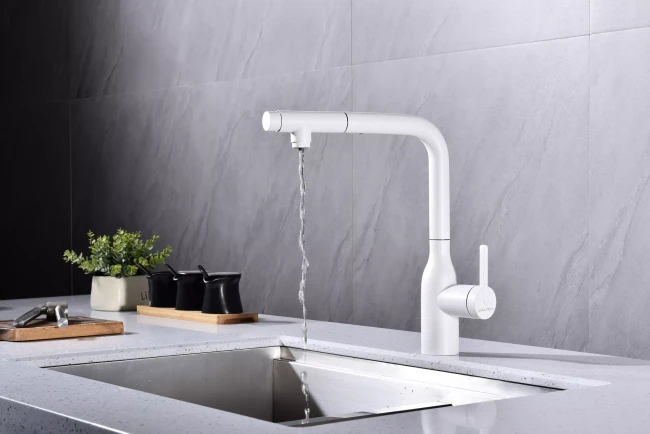 Смеситель с подключением к фильтру для воды с выдвижным изливом Paulmark Viper