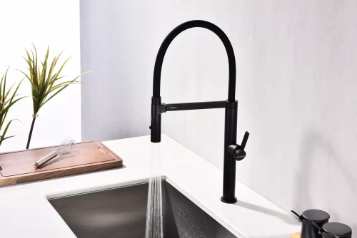 Смеситель Paulmark Leader с гибким изливом Антрацит