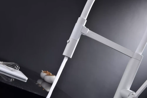 Смеситель Paulmark Leader с гибким изливом Белый матовый WH