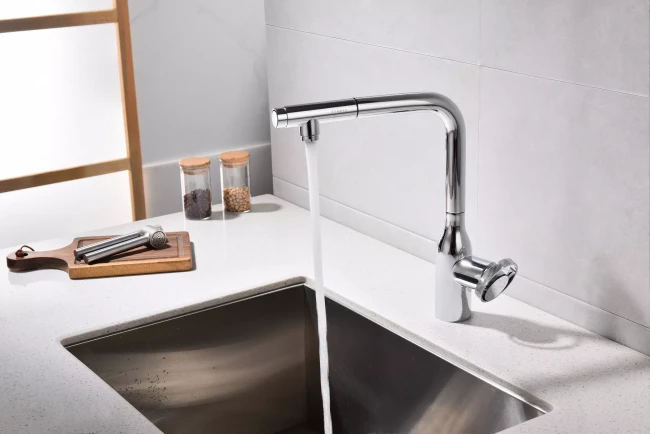 Смеситель с выдвижным изливом Paulmark Urban