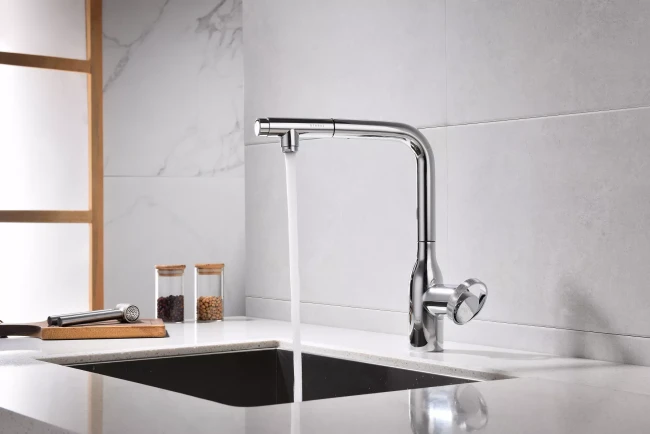 Смеситель с выдвижным изливом Paulmark Urban