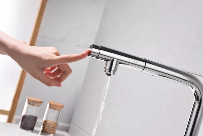 Смеситель с выдвижным изливом Paulmark Urban