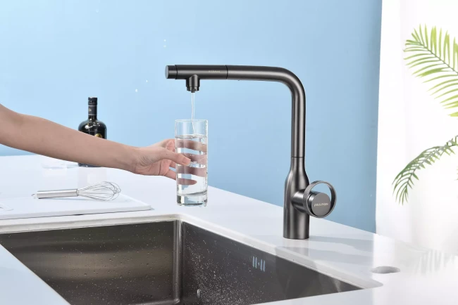 Смеситель с выдвижным изливом Paulmark Urban