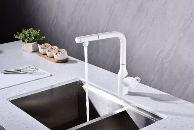 Смеситель с выдвижным изливом Paulmark Urban