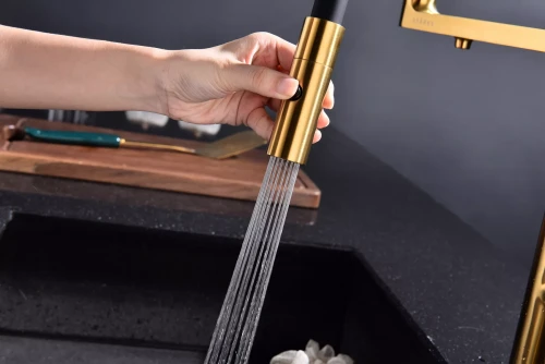 Смеситель Paulmark Tornado с подключением к фильтру для воды Брашированное золото BG