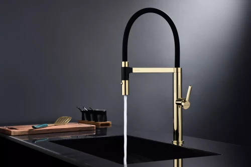 Смеситель Paulmark Leader с гибким изливом Золото G