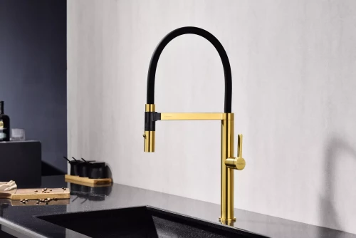 Смеситель Paulmark Leader с гибким изливом Брашированное золото BG