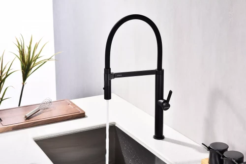 Смеситель Paulmark Leader с гибким изливом Антрацит