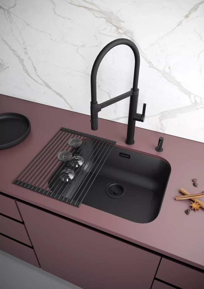 Смеситель Paulmark Leader с гибким изливом