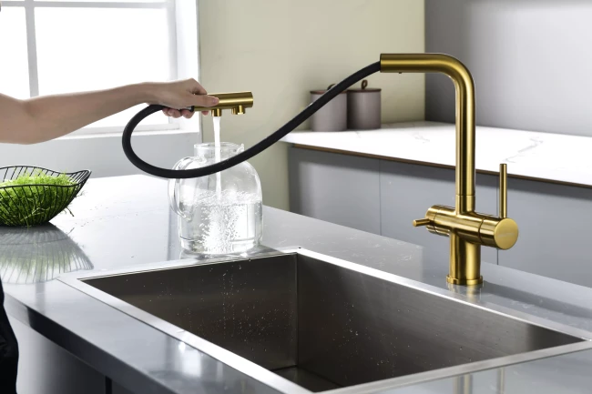 Смеситель SERPENTINE с подключением к фильтру для воды