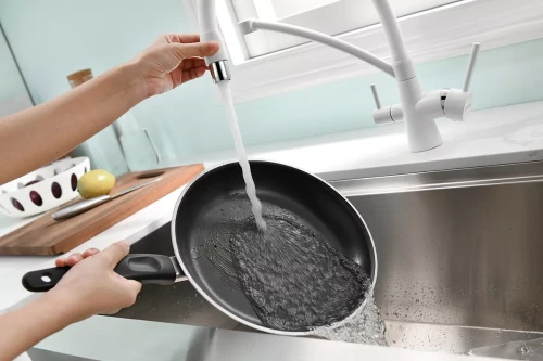 Смеситель Paulmark Siegen однорычажный с гибким шлангом Белый матовый WH