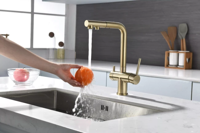 Смеситель SERPENTINE с подключением к фильтру для воды