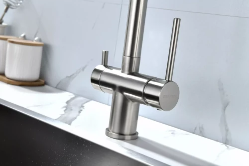 Смеситель SERPENTINE с подключением к фильтру для воды Брашированная сталь