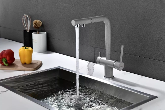 Смеситель SERPENTINE с подключением к фильтру для воды