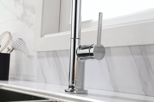 Смеситель Paulmark Neo латунный с поворотным изливом Хром CR