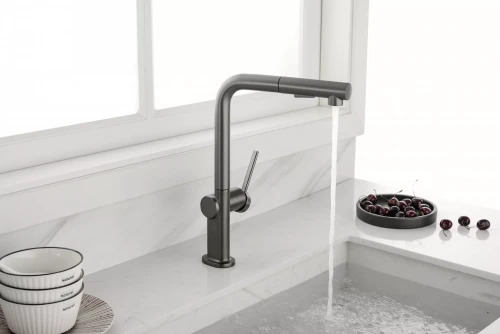 Смеситель Paulmark Neo латунный с поворотным изливом Вороненая сталь GM