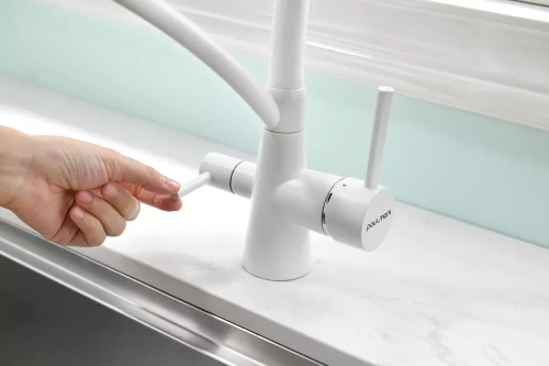 Смеситель Paulmark Siegen однорычажный с гибким шлангом Белый матовый WH