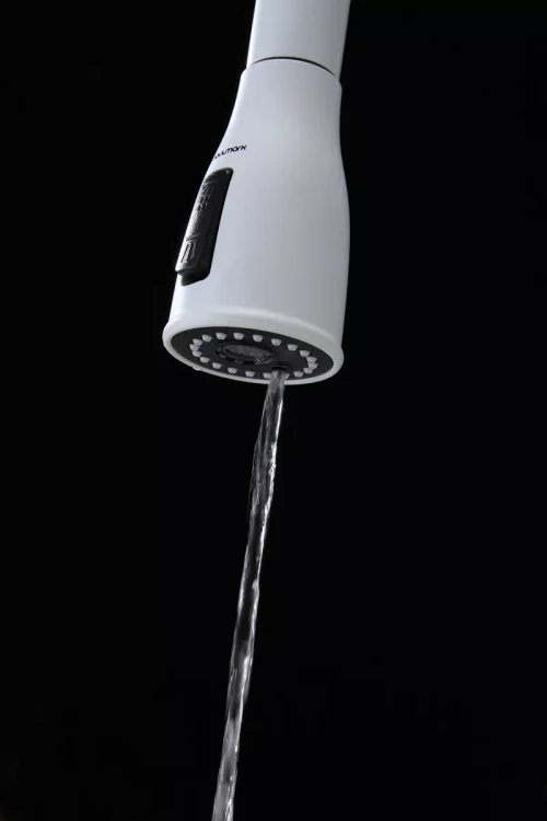 Смеситель латунный LANGE с подключением к фильтру для воды с выдвижной лейкой Белый матовый WH