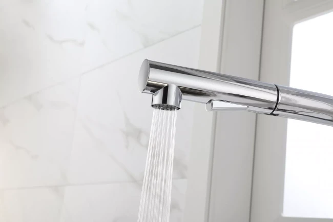 Смеситель Paulmark Neo латунный с поворотным изливом