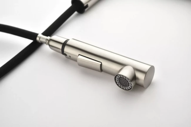 Смеситель Paulmark Neo латунный с поворотным изливом