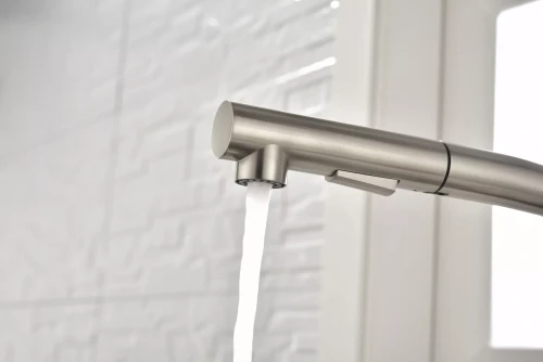 Смеситель Paulmark Neo латунный с поворотным изливом Брашированная сталь