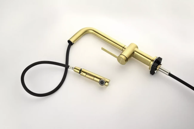 Смеситель Paulmark Neo латунный с поворотным изливом