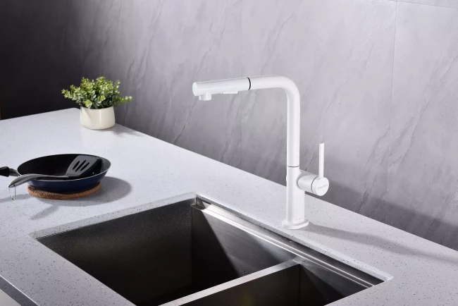 Смеситель Paulmark Neo латунный с поворотным изливом