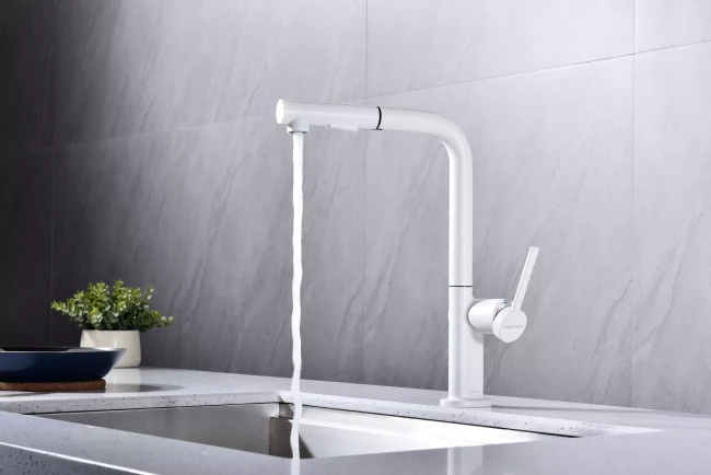 Смеситель Paulmark Neo латунный с поворотным изливом