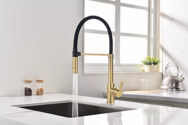 Смеситель Paulmark Halt поворотный