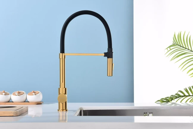 Смеситель Paulmark Halt поворотный