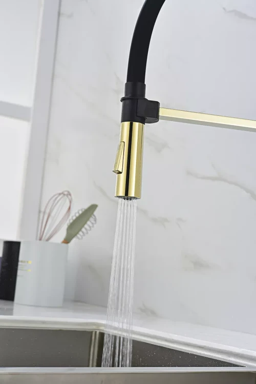 Смеситель Paulmark Halt поворотный Золото G