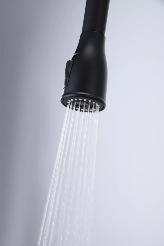 Смеситель латунный LANGE с подключением к фильтру для воды с выдвижной лейкой