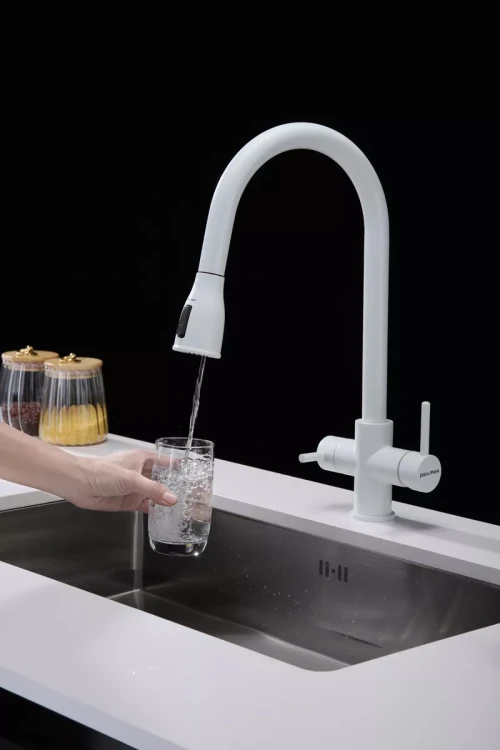 Смеситель латунный LANGE с подключением к фильтру для воды с выдвижной лейкой Белый матовый WH