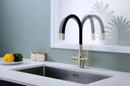 Смеситель Paulmark Salix с гибким изливом Бронза BR