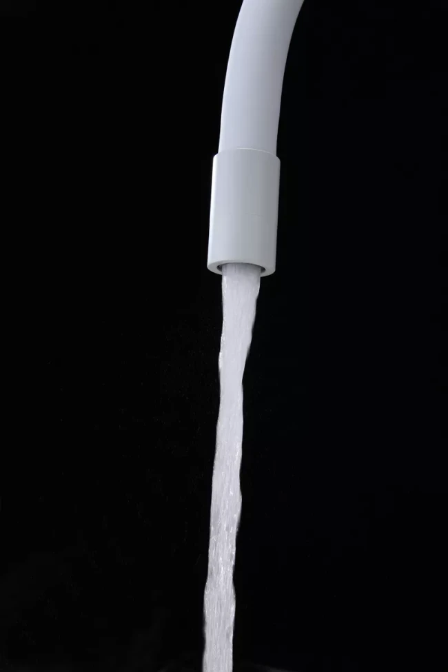 Смеситель Paulmark Salix с гибким изливом