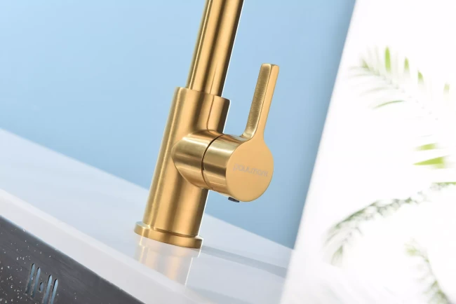 Смеситель Paulmark Halt поворотный