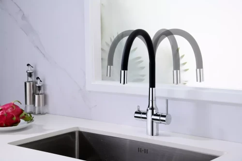 Смеситель Paulmark Salix с гибким изливом Хром CR