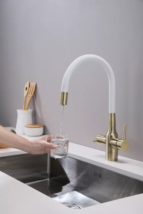 Смеситель Paulmark Salix с гибким изливом Бронза / белый