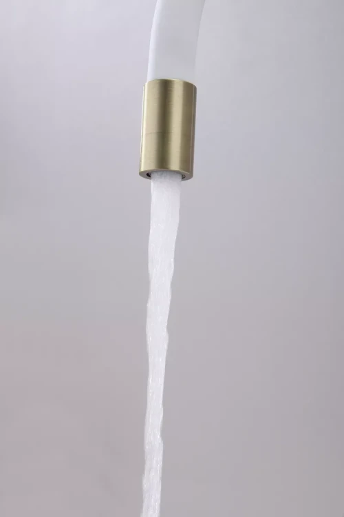 Смеситель Paulmark Salix с гибким изливом Бронза / белый