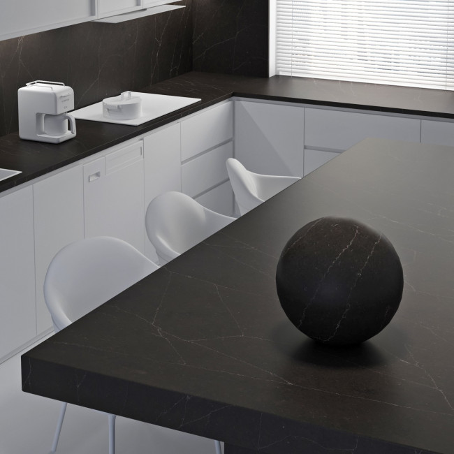 7985 Ницца Ноир