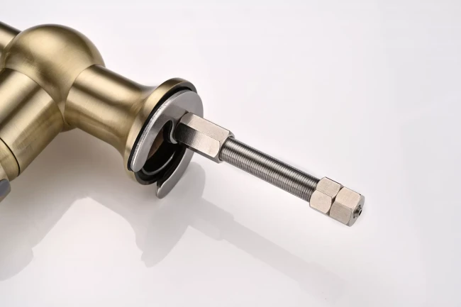 Смеситель в стиле ретро Paulmark Retro